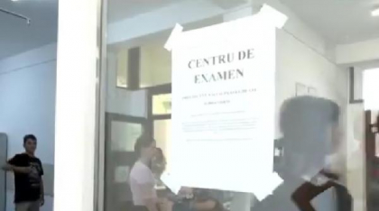 A început admiterea la liceu. Până când pot completa elevii cererile de înscriere