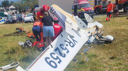 Cauza accidentului aviatic din Hunedoara: S-a aflat de ce s-a prăbușit avionul în Orăștie. Pilotul a murit pe loc, pasagerul e în comă