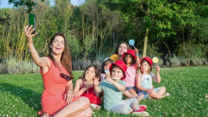 Top 5 caracteristici ale camerei foto de pe smartphone-uri pe care să le folosești în vacanță