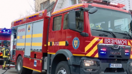 Incendiu la un centru logistic de pe A1. Degajări mari de fum și mesaj RO Alert în 7 localități din Ilfov