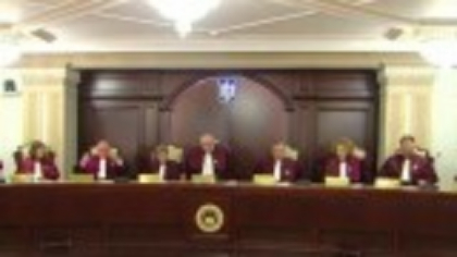 Curtea Constituţională se reuneşte joi pentru a valida rezultatele alegerilor. Se va dezbate și cererea de anulare