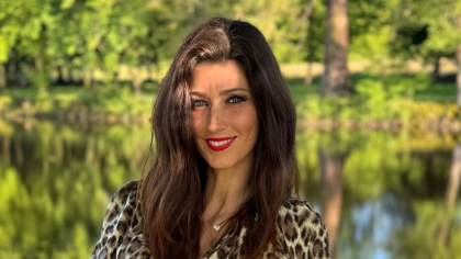 Un bărbat de 76 de ani a crezut că o fostă Miss Franța o să se mărite cu el, așa că a călătorit peste 700 de km: „Sunt un imbecil”