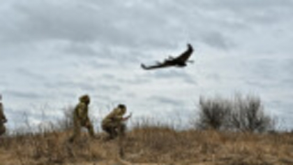 Rusia anunţă un atac masiv cu drone asupra Crimeei. S-au auzit explozii în apropierea unor aerodromuri militare
