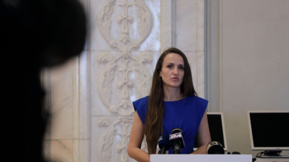 Derapaj major la adresa unui nou ministru al Cabinetului Bolojan. Gestul unui deputat AUR care a făcut înconjurul internetului