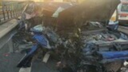 O femeie a murit și alte două persoane au fost rănite într-un accident pe A1. Printre victime se numără un copil de un an