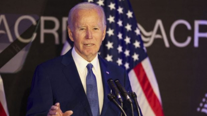 Joe Biden nu l-a recunoscut pe George Clooney la un eveniment din 2024, susține o nouă carte