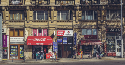 Ce se întâmplă cu spaţiile comerciale de la parterul blocurilor. S-a schimbat legea!