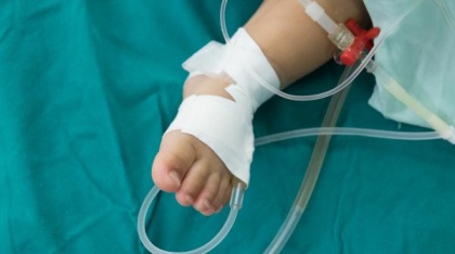 Caz tragic în Franța, asemănător celui din România: Sindromul hemolitic uremic face victime printre copii