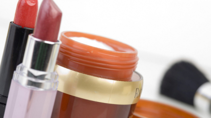 Caress Society, o firmă din Prahova care importă şi distribuie cosmetice, face o fabrică de 17,6 mil. lei, din care două treimi sunt fonduri nerambursabile