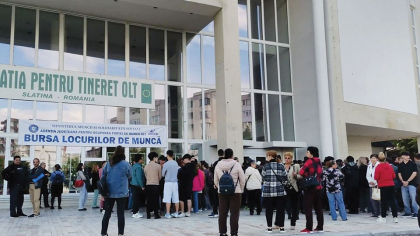 Peste 19.000 de joburi vacante la Bursa locurilor de muncă pentru absolvenți