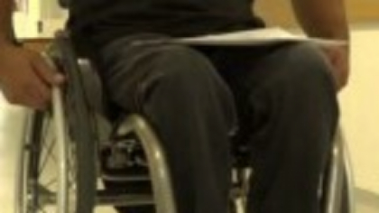 Acuzații grave. Români cu dizabilități, nevoiți să aleagă între gradul de handicap sau permisul de conducere la reevaluare