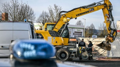 Un român a povestit cum a furat un excavator pe care a vrut să-l vândă cu 2.000 de euro, în Belgia