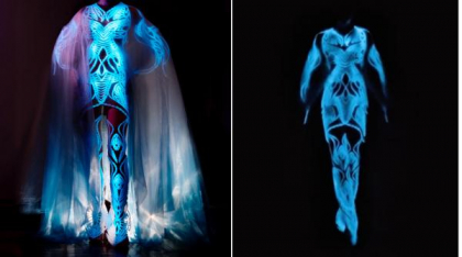 Un designer a uimit publicul cu o rochie „vie” din 125 de milioane de alge bioluminescente, la Săptămâna Haute Couture de la Paris