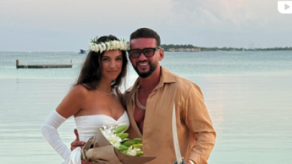 (VIDEO) Dorian Popa a intrat în rând cu lumea. Bărbatul s-a căsătorit în Maldive, iar mama lui n-a fost prezentă la eveniment