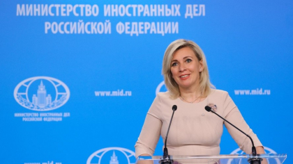 Maria Zaharova îl jignește pe Zelenski într-o conferință de presă: „Un clovn. Un ratat”