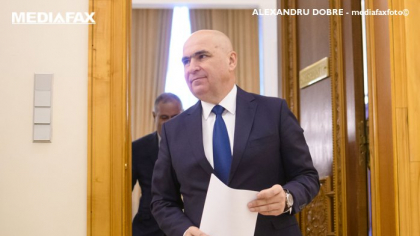 Ilie Bolojan, înaintea votului de învestitură în Parlament: Le cerem scuze cetăţenilor pentru situaţia în care a ajuns România / Dacă ne mai împrumutăm pentru a plăti salarii şi pensii, riscăm să nu le mai putem plăti deloc