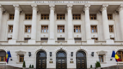 BNR reclamă o campanie de dezinformare la adresa instituției. Cu cât au crescut, în realitate, salariile angajaților Băncii Naționale