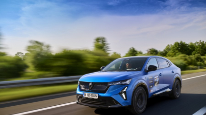 Renault Rafale Plug-in Hybrid în Cars And Roads Croația