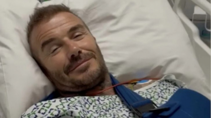 David Beckham în spital cu brațul în atelă, Victoria postează mesaj emoționant de susținere