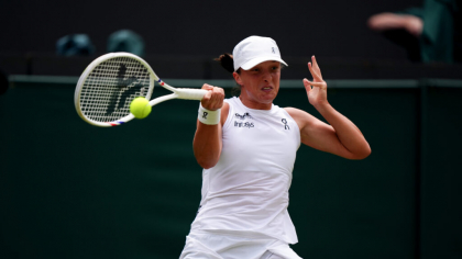 Iga Swiatek, de cinci ori campioană la turneele majore, ajunge în prima sa finală la Wimbledon