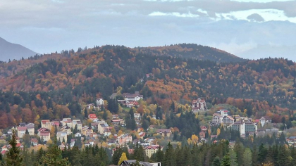Cât costă un sejur la munte în vacanța de toamnă. Ce includ ofertele și care sunt stațiunile din România pe care le preferă turiștii
