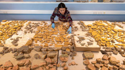Arheologii britanici au rezolvat un puzzle vechi de 2000 de ani, format din bucățile unui zid roman