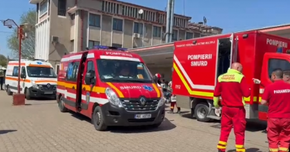 Două trenuri s-au ciocnit în Gara Constanța. Mai multe persoane, transportate la spital. A fost activat Planul Roșu de Intervenție