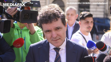 Nicuşor Dan anunţă că a discutat luni cu Ilie Bolojan. „Ideal ar fi să avem un guvern stabil”