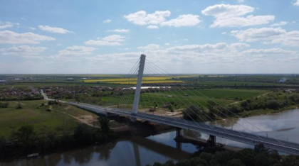Autorităţile din Arad au decis să interzică folosirea apei din Mureş din cauza salinităţii ridicate