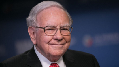Sfârșitul unei ere: Warren Buffett se retrage de la conducerea Berkshire Hathaway, după o carieră de 60 de ani