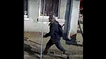 Unde a fost văzut bărbatul din Mureș acuzat că și-a ucis iubita și apoi a incendiat-o. Polițiștii au primit un indiciu prin 112