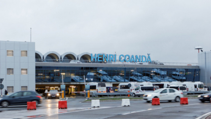 Cod roșu de ploi în București. Cum se desfășoară traficul pe aeroporturile de aici