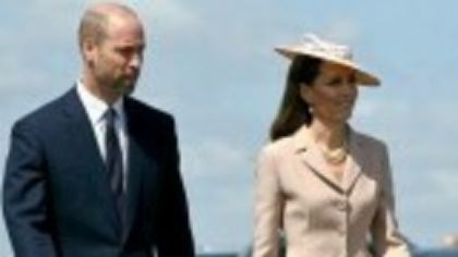 Prințesa Kate, apariție plină de eleganță la întâlnirea cu Emmanuel Macron și Brigitte. Ce ținută a purtat. GALERIE FOTO