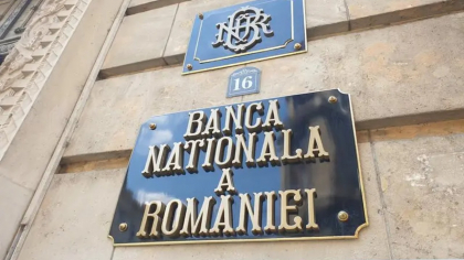 Avertismentul BNR pentru românii care plătesc exclusiv cu cardul: „Ne-am învățat să plătim cu cardurile, ne vom dezvăța, că nimeni nu e nebun”