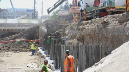 Când se reia circulația mașinilor pe Splaiul Independenței, în zona Piața Unirii. Anunțul Primăriei Sector 4, în pline lucrări la Planșeul Unirii