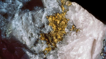 Geologii au descoperit că cutremurele joacă un rol în ceea ce se numește „paradoxul pepitelor de aur”