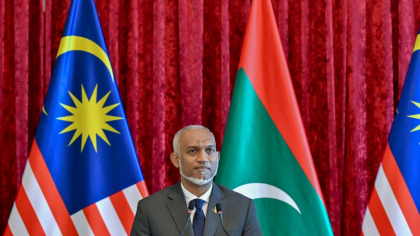 Record mondial: Preşedintele din Maldive a susținut o conferință de presă de aproape 15 ore