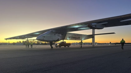 Skydweller, drona alimentată cu energie solară, care poate zbura timp de trei luni fără aterizare. Este mai lată decât un Boeing 747 și de 160 de ori mai ușoară