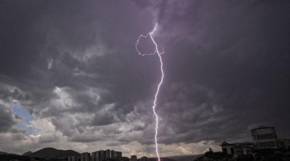 Cod roșu de vijelie în localități din județele Constanța și Tulcea, până la ora 21:00