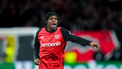 Fundaşul Jeremie Frimpong: Liverpool este o echipă care câştigă trofee şi asta vreau să fac şi eu