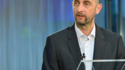 Cum susține un consilier al lui Bolojan modificarea pachetului fiscal. „Este regretabil că oamenii vor trebui să scoată bani din buzunar”