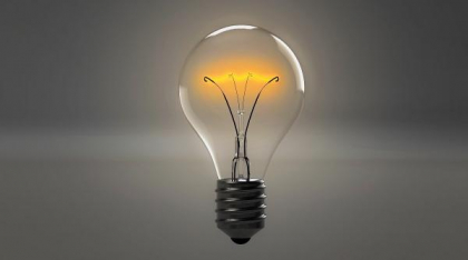 Trucuri care te ajută să economisești energie. Ce trebuie să faci pentru ca factura la curent să nu „explodeze”