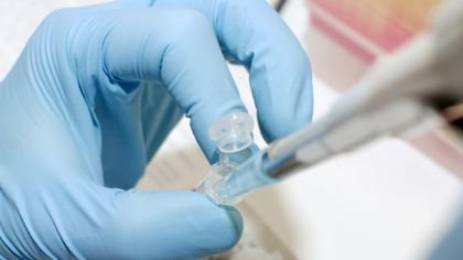 A fost aprobat primul tratament pentru un tip de cancer ovarian care nu răspunde chimioterapiei
