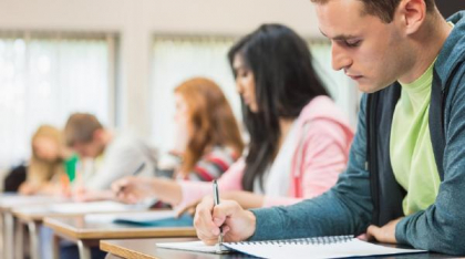 Consecințele masteratului didactic obligatoriu: multe școli vor rămâne fără profesori