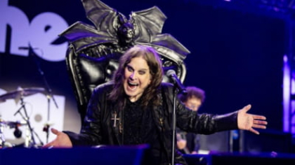 Ce l-a făcut faimos pe Ozzy Osbourne. Lansat cu Black Sabbath, devenit Prince of Darkness și apoi erou de reality show