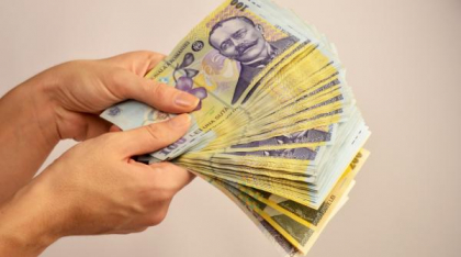 Fitch crede că deficitul bugetar al României se va reduce până la 8,5% din PIB în 2025