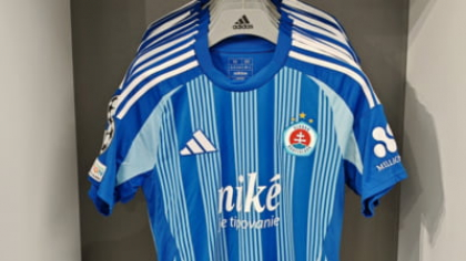 Povestea singurului club din lume sponsorizat și de Adidas, și de Nike. A jucat în Liga Campionilor, în ultimul sezon