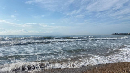 Apă mării, rece ca „gheața”. Turist: „La Eforie Nord nu se poate intra, este sloi”. Ce este fenomenul de „upwelling”