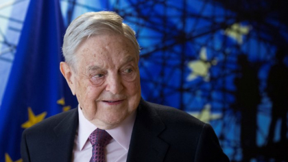 Cum a ajuns George Soros ”inamicul public numărul unu” în SUA: Preşedintele Trump a cerut ca miliardarul să fie pus sub acuzare pentru activităţi de crimă organizată şi de corupţie. ”Nu vom permite acestor nebuni să sfâşie America în continuare”