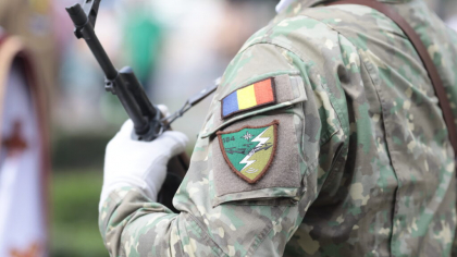 INSCOP. Românii au o părere bună despre introducerea stagiului miliar pe bază de voluntariat